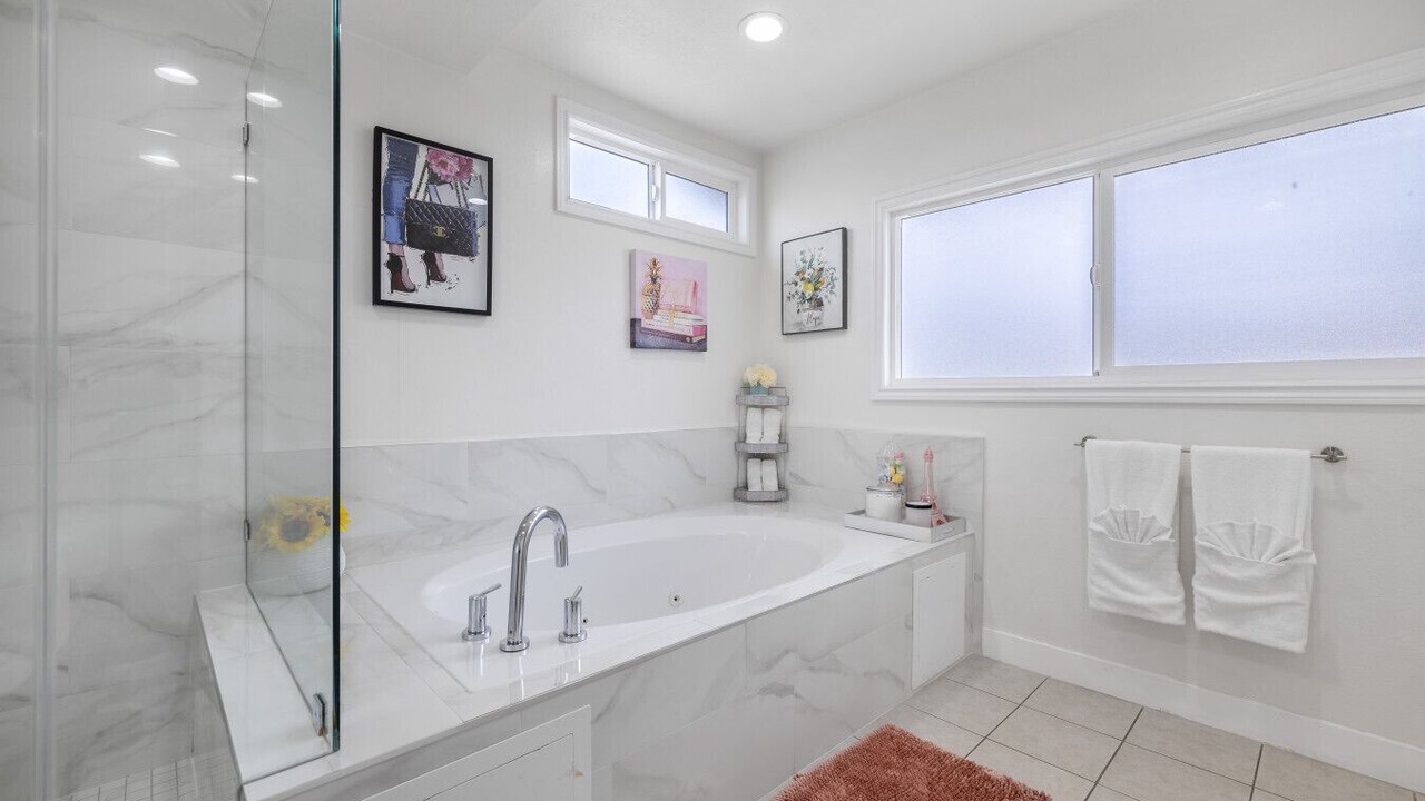 Photo of Bathroom in Orange