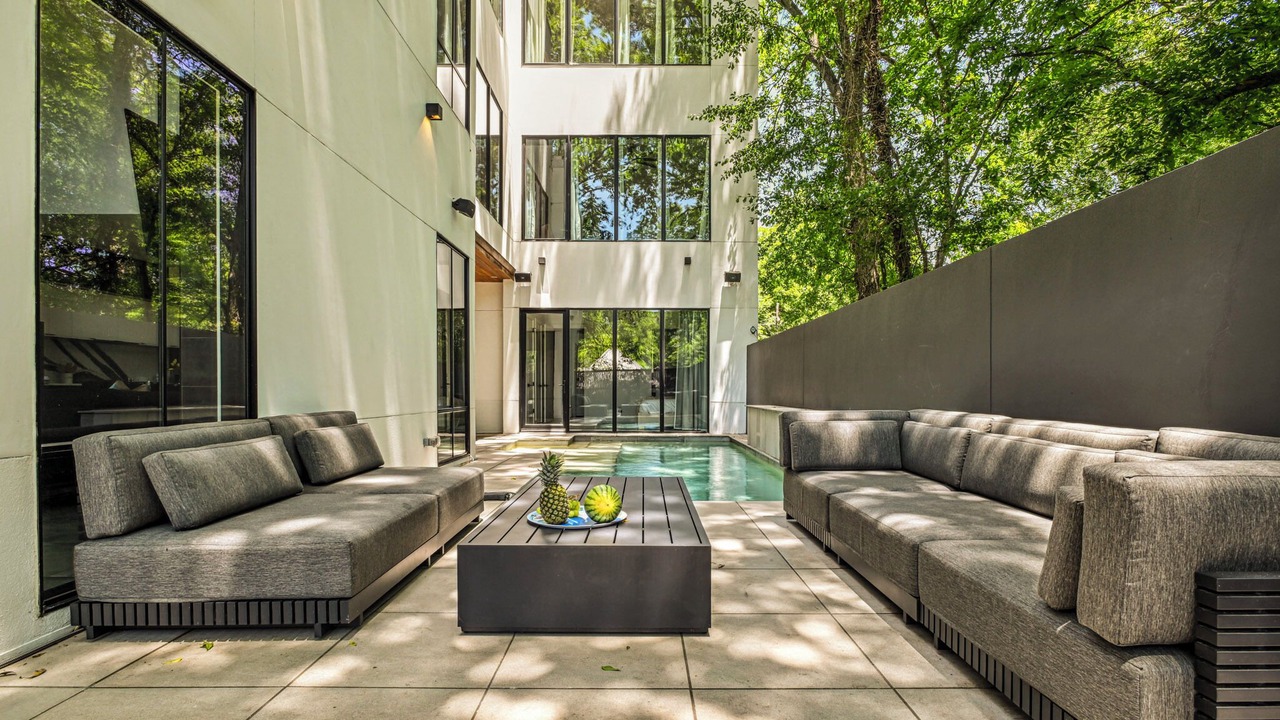 Photo of Patio Balcony in Westside
