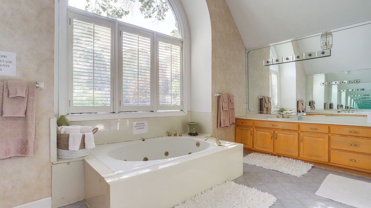 Photo of Bathroom in Roswell