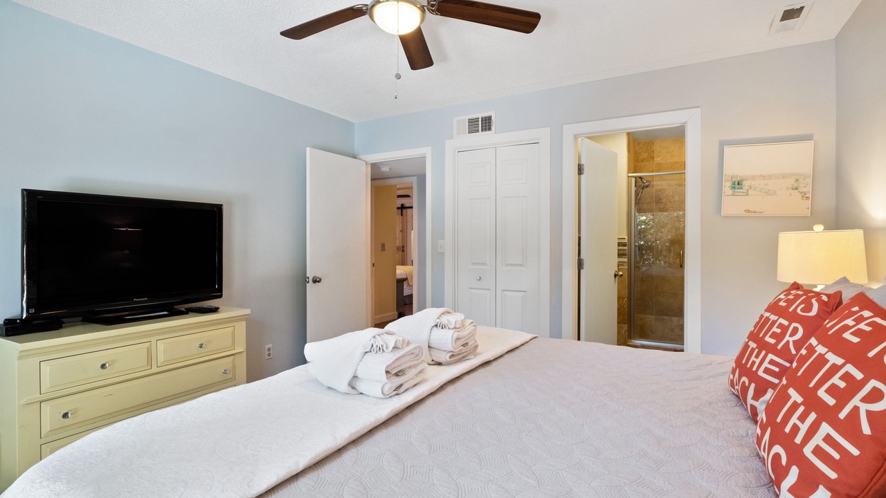 Photo of Bedroom in Oceanside