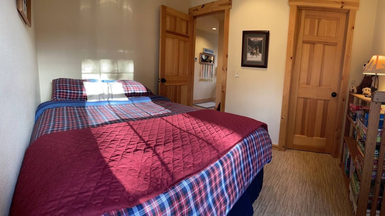 Photo of Bedroom in Redmond