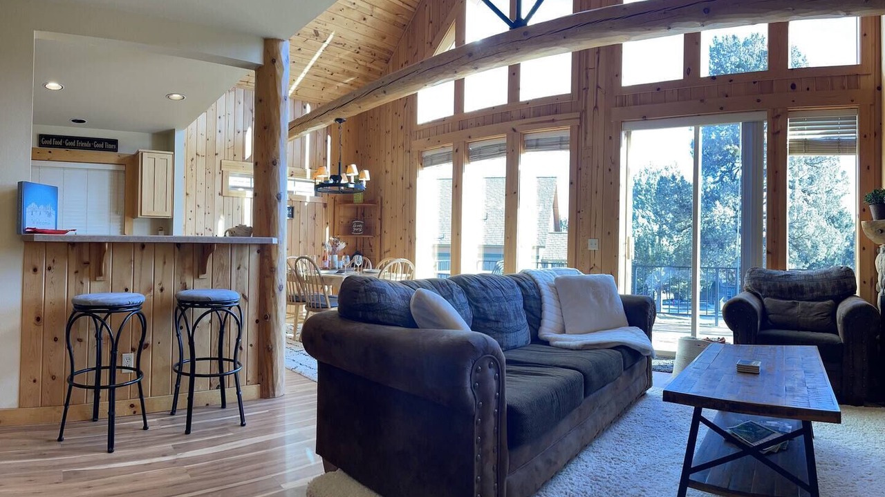 Photo of Livingroom in Redmond