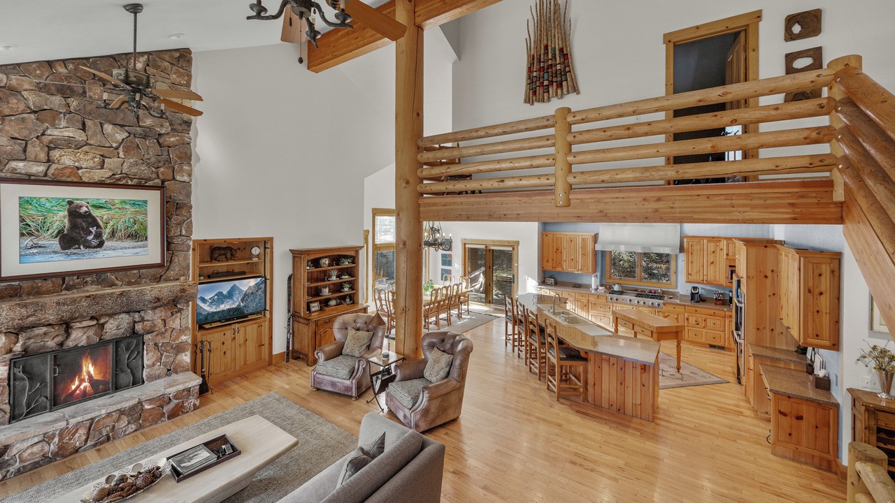Photo of Livingroom in Deer Valley