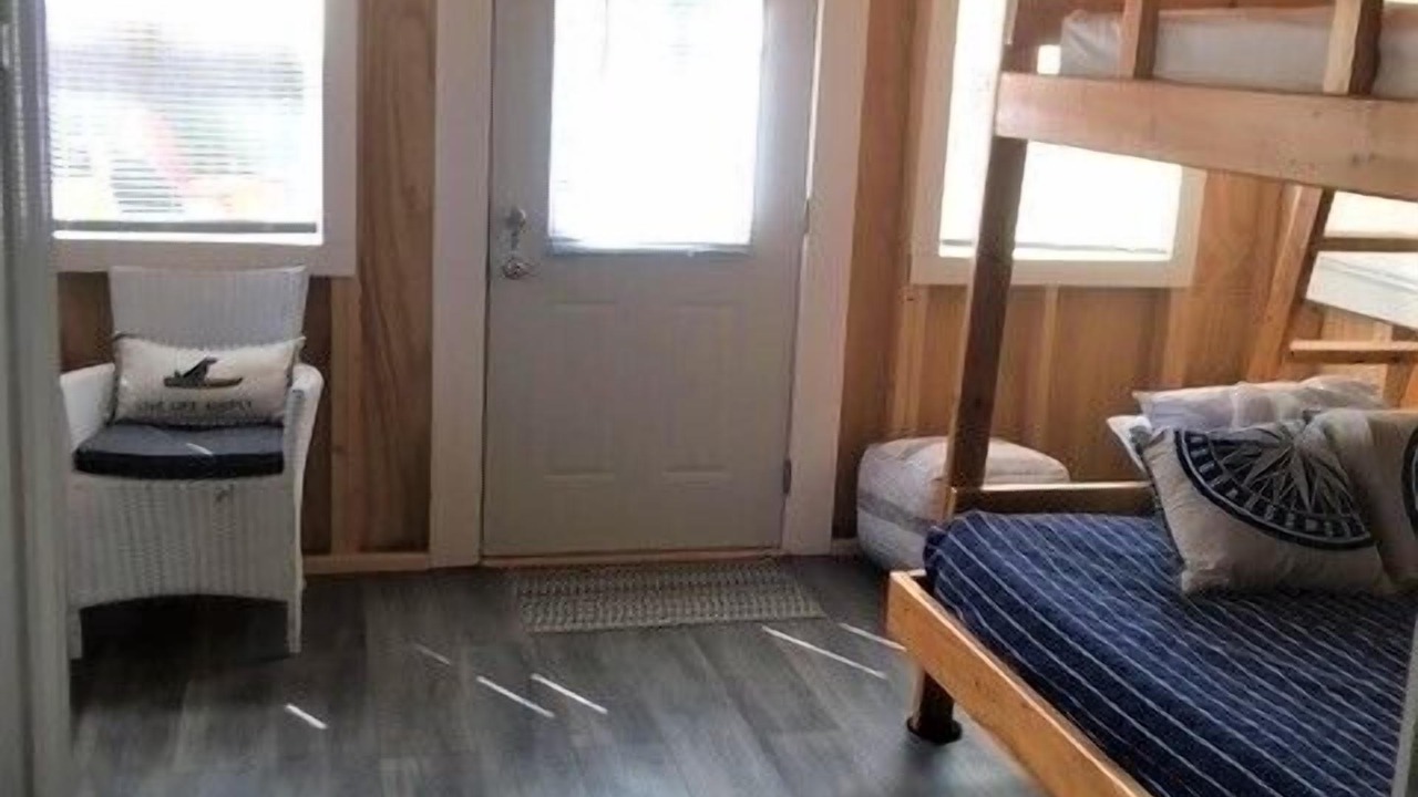 Photo of Bedroom in Alden