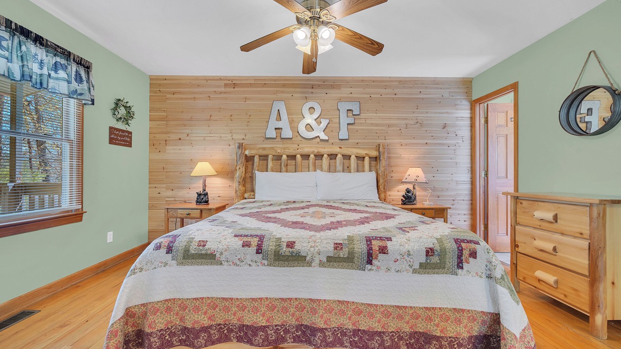 Photo of Bedroom in Pigeon Forge
