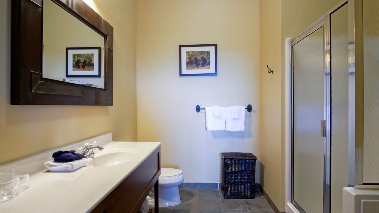 Photo of Bathroom in Edray