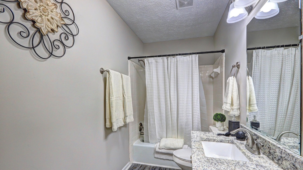 Photo of Bathroom in Mableton