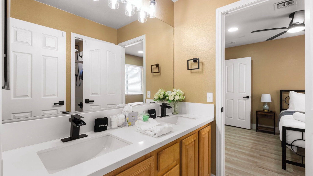 Photo of Bathroom in Silverado Ranch