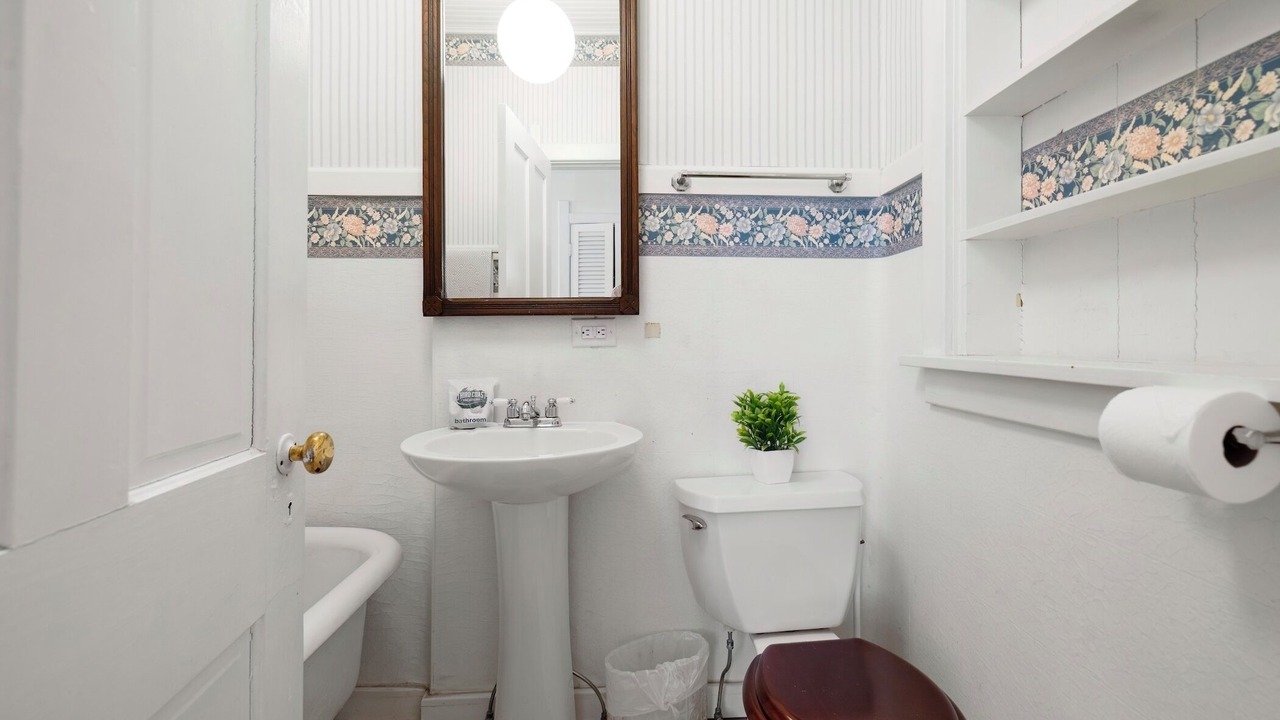 Photo of Bathroom in Grand Beach