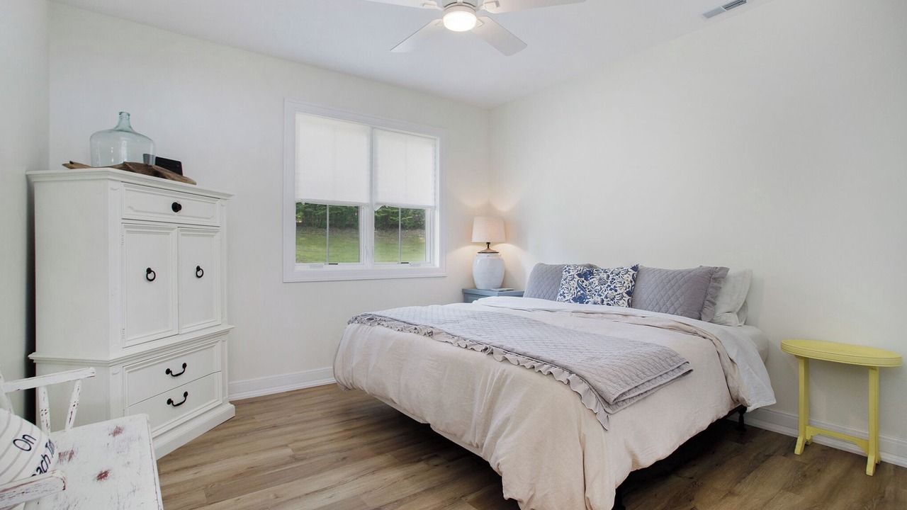 Photo of Bedroom in Sister Lakes