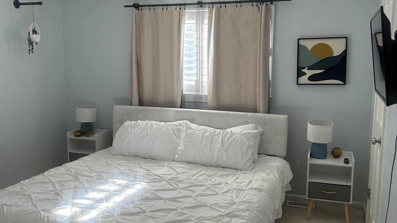 Photo of Bedroom in Anchorville