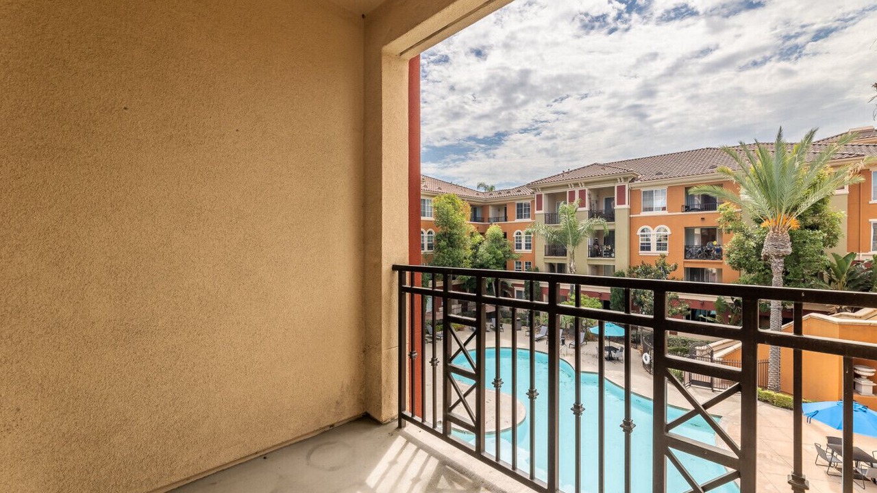 Photo of Outdoor in Orange