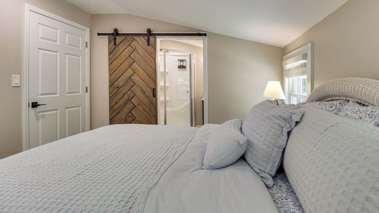 Photo of Bedroom in Dahlonega