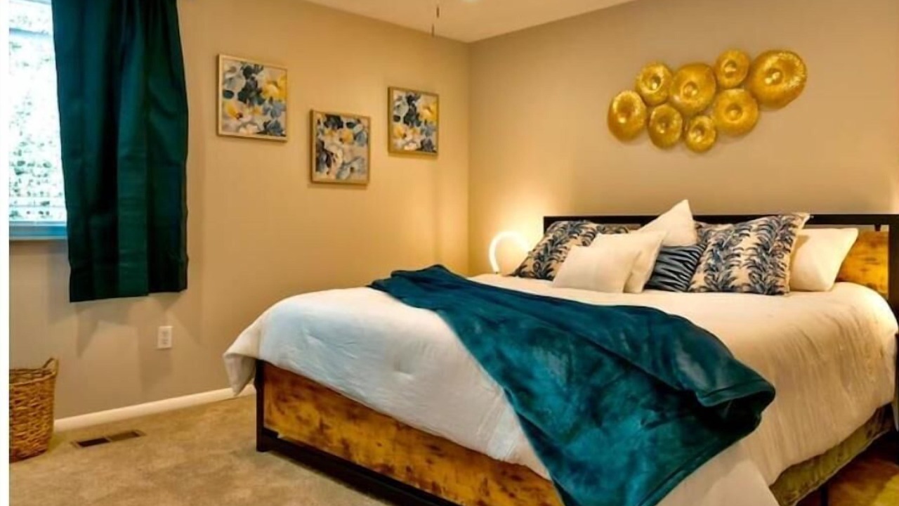 Photo of Bedroom in Roswell