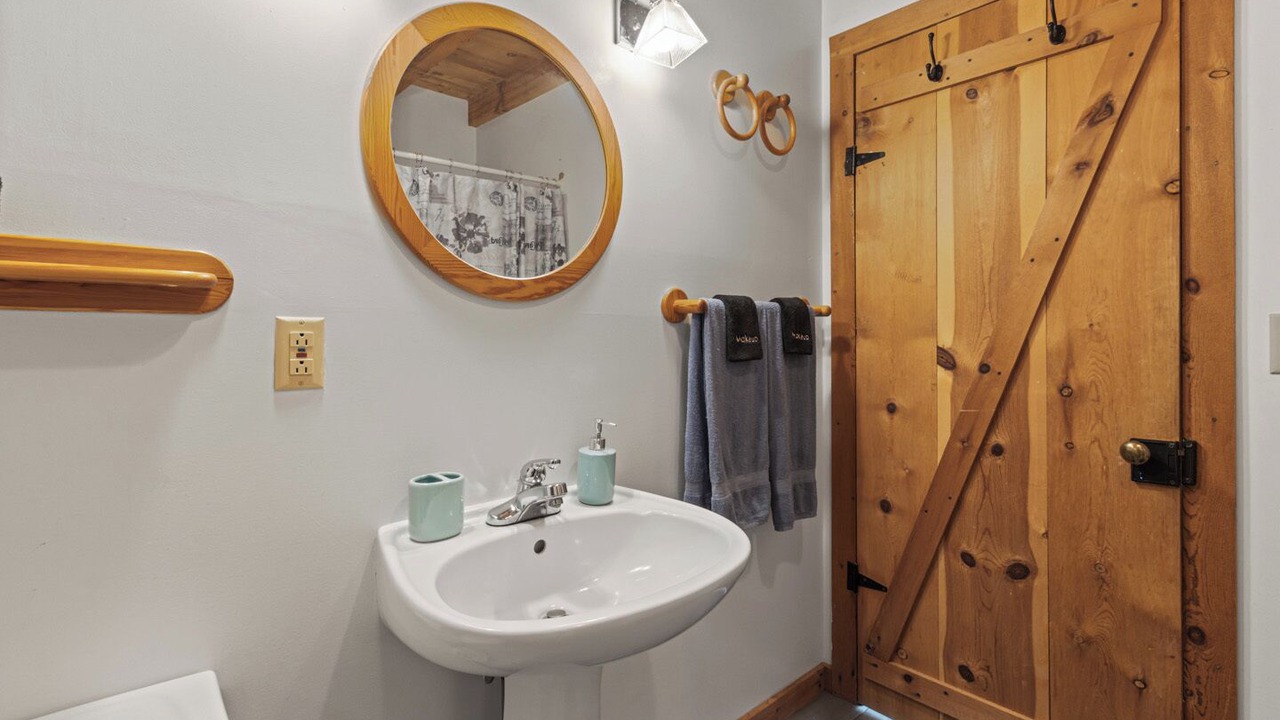 Photo of Bathroom in Suches