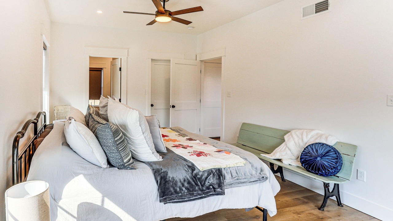 Photo of Bedroom in Ronks