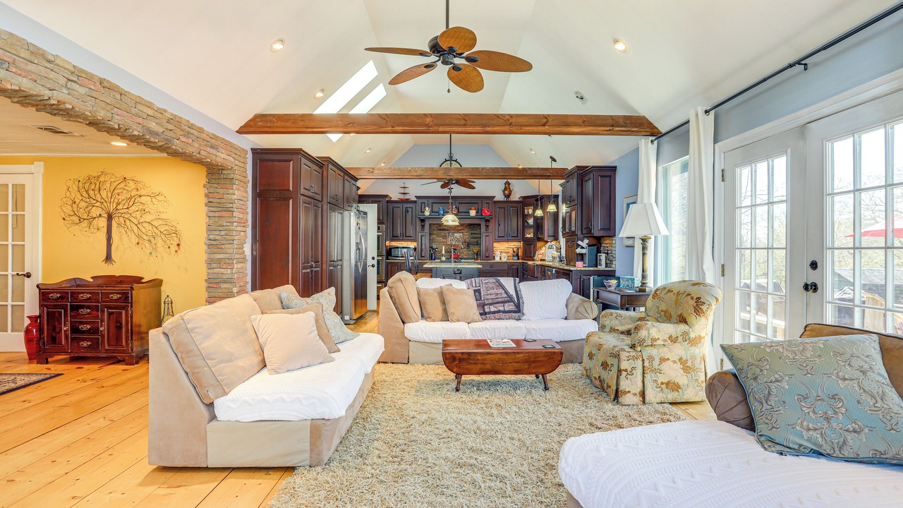 Photo of Bedroom in Dahlonega
