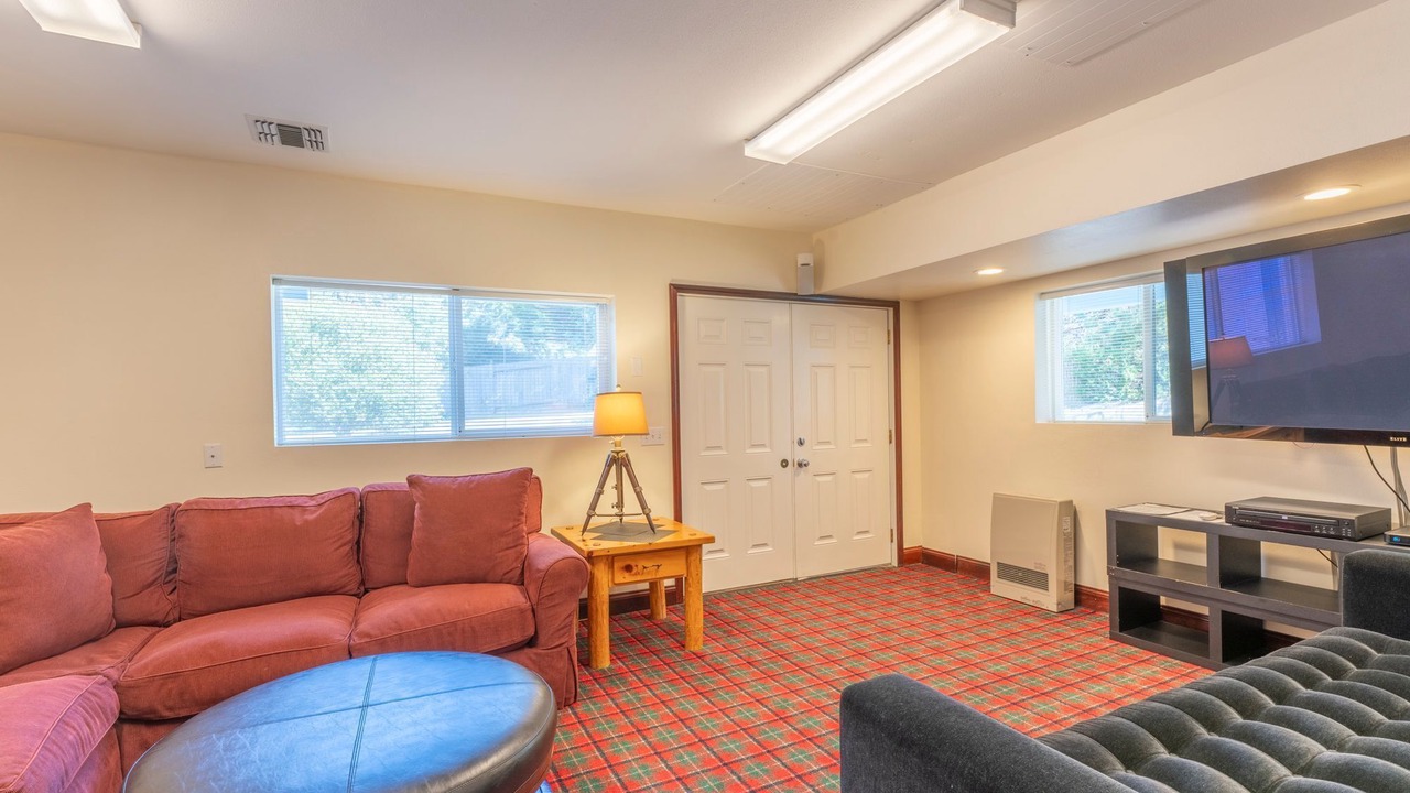 Photo of Livingroom in Fort Bragg