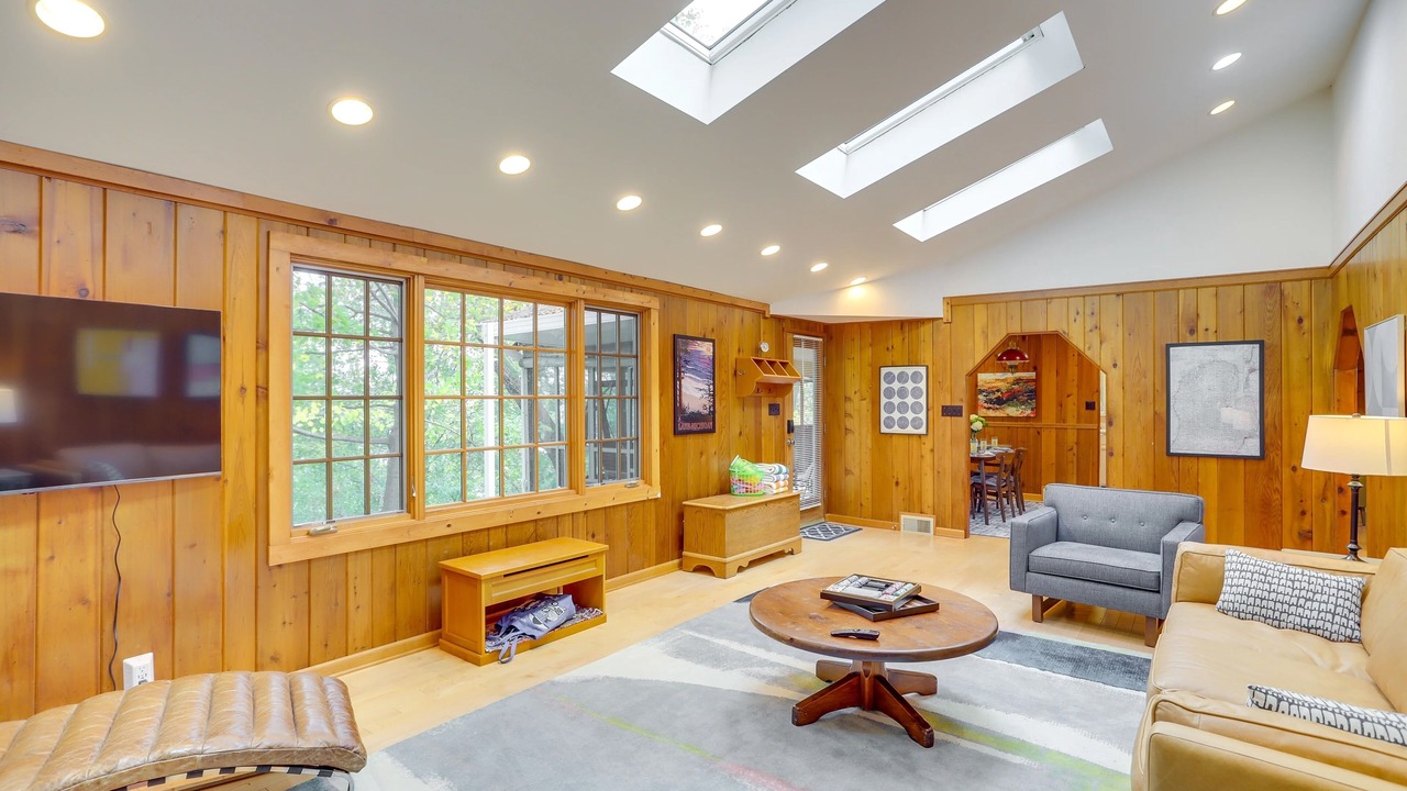 Photo of Bedroom in Grand Beach