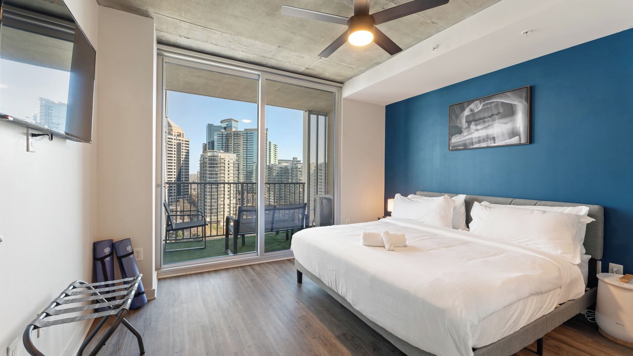 Photo of Bedroom in Midtown