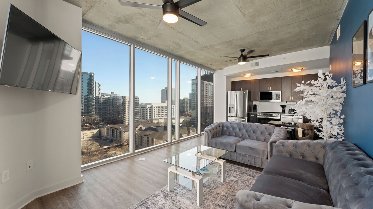 Photo of Livingroom in Midtown