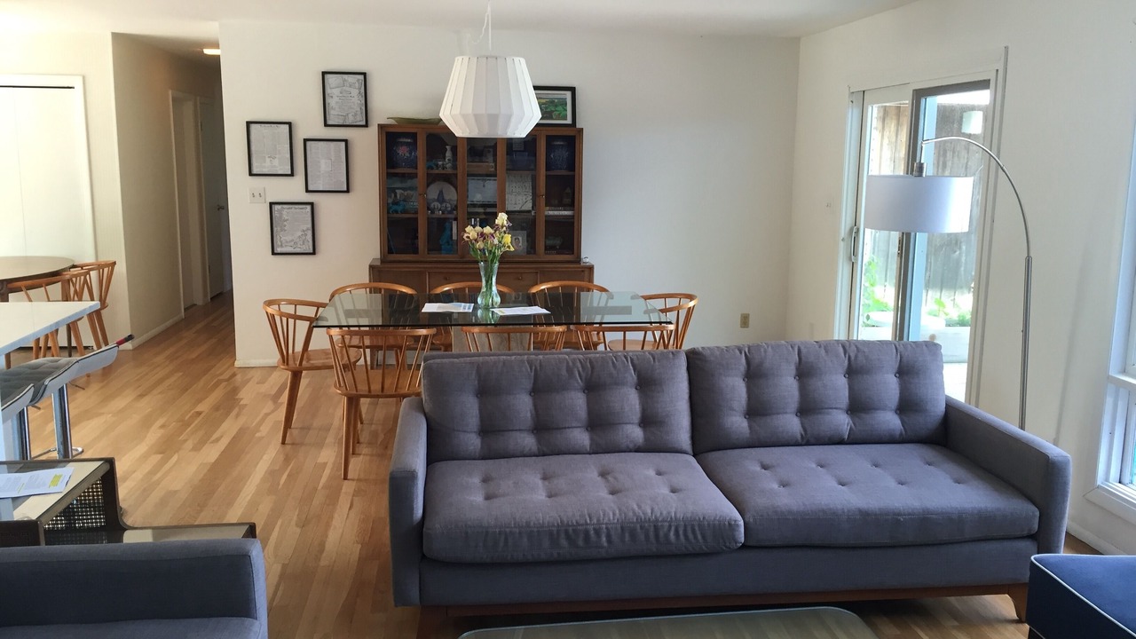 Photo of Livingroom in Grand Beach