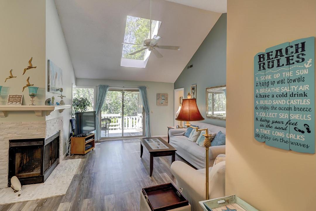 Photo of Livingroom in Sea Pines