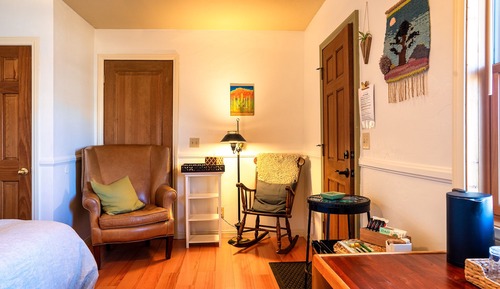 Deluxe Single Room, 1 King Bed, Patio, Desert View (Cottonwood Room)