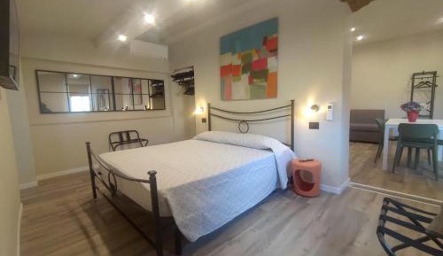 Classic Apartment - Annex